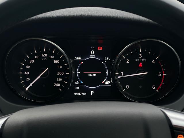 ディスカバリースポーツ ＨＳＥ　ブラックＰ　ドライバーＡ　黒革　　ＡＣＣ　　全周囲Ｃ　ＢＴ　フルセグ　ＡＣＣ　ＢＳＡ　ＬＫＡ　ステアリングＨ　Ａハイビーム　Ａライト　ＨＩＤ　Ｐシート　シートＨ　電動リアゲート　ＥＴＣ　取説　記録簿（6枚目）