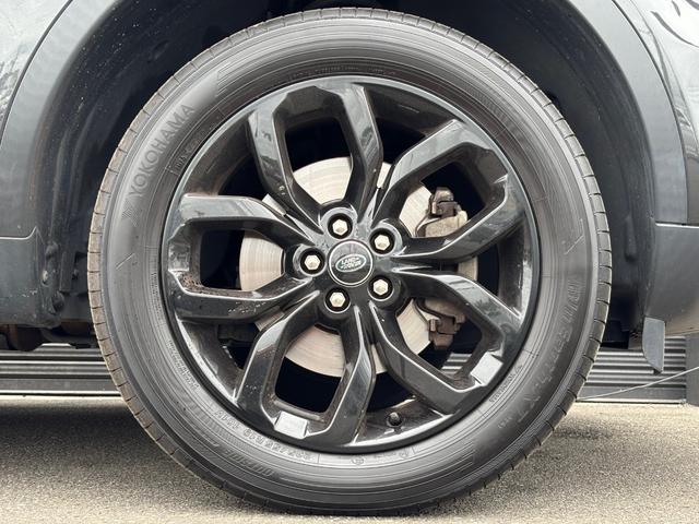 ディスカバリースポーツ ＨＳＥ　ブラックＰ　ドライバーＡ　黒革　　ＡＣＣ　　全周囲Ｃ　ＢＴ　フルセグ　ＡＣＣ　ＢＳＡ　ＬＫＡ　ステアリングＨ　Ａハイビーム　Ａライト　ＨＩＤ　Ｐシート　シートＨ　電動リアゲート　ＥＴＣ　取説　記録簿（57枚目）