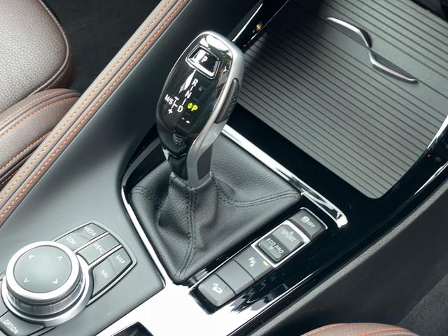 Ｘ２ ｘＤｒｉｖｅ　２０ｄＭスポーツＸエディションジョイ＋　茶革　ハイライン　コンフォートＡ　インテリＳ　前席シートＨ　電動Ｒゲート　純正ＨＤＤナビ　ＡＣＣ　ＬＫＡ　アンビエントＬ　ＯＰ１９インチＡＷ　Ａライト　ＬＥＤヘッド　取説　保証書　スペアキー（18枚目）