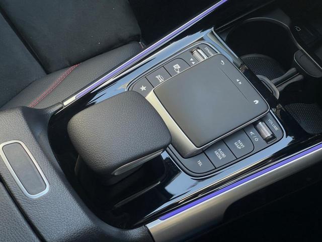 ＧＬＢ ＧＬＢ２００ｄ　ＡＭＧライン　法人ワンオーナー　レーダーセーフティＰＫＧ　　ＡＣＣ　ＬＫＡ　ＢＳＡ　パノラミックスライディングルーフ　３６０°カメラ　ワイヤレスチャージ　パドルシフト　電動テールゲート　ＬＥＤヘッドライト　ＥＴＣ（23枚目）