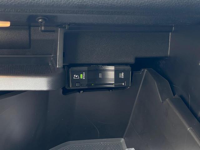 ＧＬＢ ＧＬＢ２００ｄ　ＡＭＧライン　法人ワンオーナー　レーダーセーフティＰＫＧ　　ＡＣＣ　ＬＫＡ　ＢＳＡ　パノラミックスライディングルーフ　３６０°カメラ　ワイヤレスチャージ　パドルシフト　電動テールゲート　ＬＥＤヘッドライト　ＥＴＣ（30枚目）