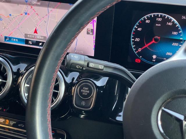 ＧＬＡクラス ＧＬＡ２００ｄ　４マチック　ＡＭＧライン　Ｐサンルーフ　ナビＰＫＧ　アドバンスドＰ　純正メモリナビ　全周囲Ｃ　フルセグ　ＢＴ　アンビエントＬ　黒半革　シートヒーター　パワーシート　マルチＢＬＥＤ　Ａハイビーム　電動リアゲート　スペアＫ　保証書（9枚目）