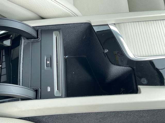 XC60 D4 AWD モーメンタム ワンオーナー 白革シートH 純正メモリナビフルセグBT AppleCarPlay 自動駐車 自動発車 衝突回避 CTA ACC アダプティブベンディングライト LKA BLIS(22枚目)