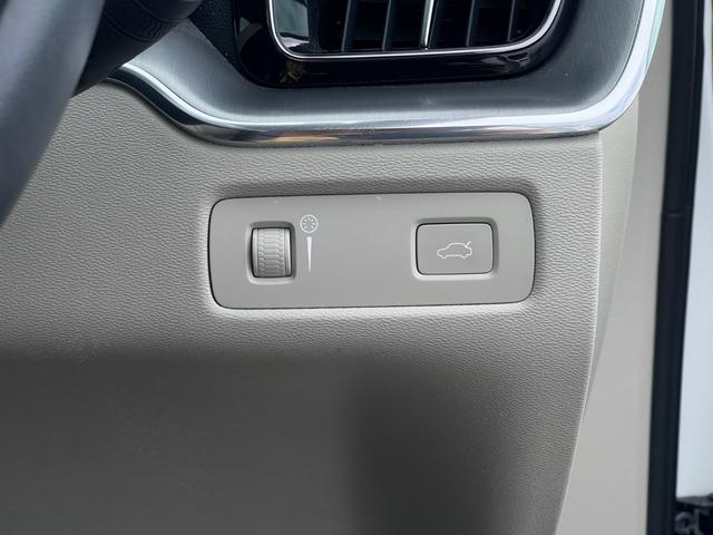 XC60 D4 AWD モーメンタム ワンオーナー 白革シートH 純正メモリナビフルセグBT AppleCarPlay 自動駐車 自動発車 衝突回避 CTA ACC アダプティブベンディングライト LKA BLIS(23枚目)