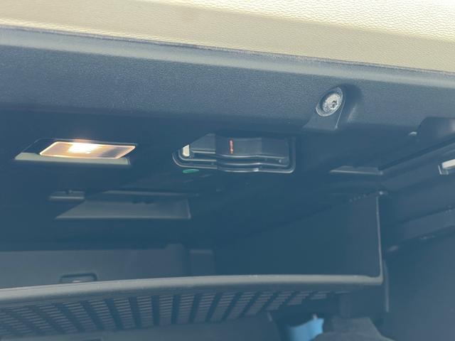 XC60 D4 AWD モーメンタム ワンオーナー 白革シートH 純正メモリナビフルセグBT AppleCarPlay 自動駐車 自動発車 衝突回避 CTA ACC アダプティブベンディングライト LKA BLIS(28枚目)