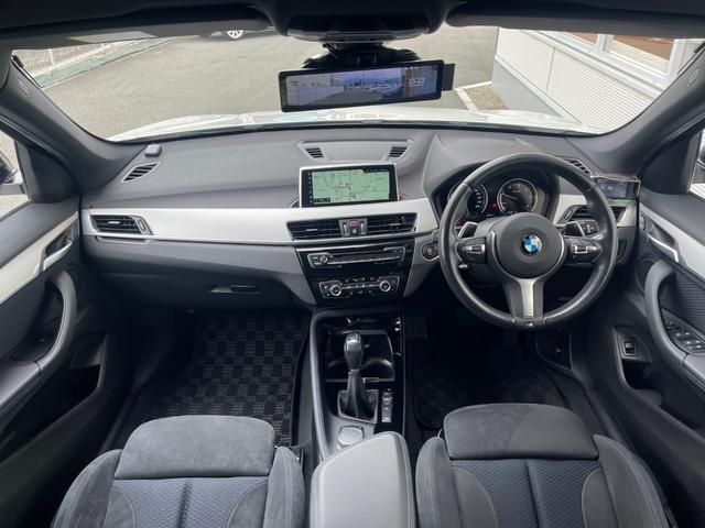 Ｘ１ ｘＤｒｉｖｅ　１８ｄ　Ｍスポーツ　Ｍスポーツ　４ＷＤ　インテリジェントセーフティー　ＬＫＡ　衝突軽減ブレーキ　純正ＨＤＤナビ　ＢＴ　ＵＳＢ　ミュージックサーバー　社外デジタルインナーミラー型ドラレコ　フットオープナー　スペアキー（5枚目）