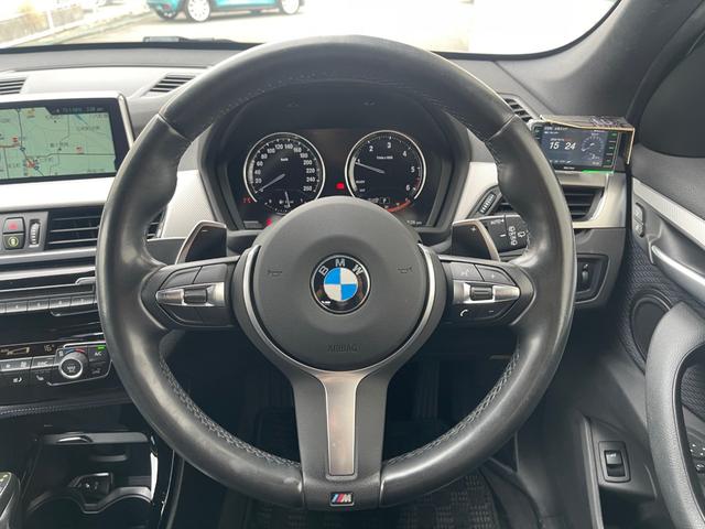 Ｘ１ ｘＤｒｉｖｅ　１８ｄ　Ｍスポーツ　Ｍスポーツ　４ＷＤ　インテリジェントセーフティー　ＬＫＡ　衝突軽減ブレーキ　純正ＨＤＤナビ　ＢＴ　ＵＳＢ　ミュージックサーバー　社外デジタルインナーミラー型ドラレコ　フットオープナー　スペアキー（6枚目）