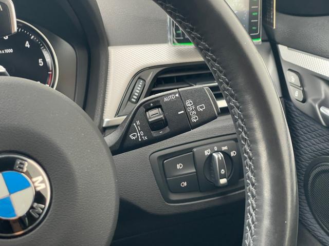 Ｘ１ ｘＤｒｉｖｅ　１８ｄ　Ｍスポーツ　Ｍスポーツ　４ＷＤ　インテリジェントセーフティー　ＬＫＡ　衝突軽減ブレーキ　純正ＨＤＤナビ　ＢＴ　ＵＳＢ　ミュージックサーバー　社外デジタルインナーミラー型ドラレコ　フットオープナー　スペアキー（10枚目）