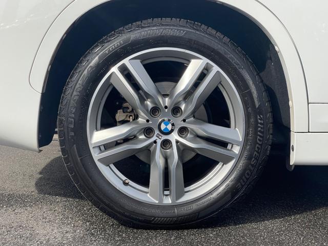 Ｘ１ ｘＤｒｉｖｅ　１８ｄ　Ｍスポーツ　Ｍスポーツ　４ＷＤ　インテリジェントセーフティー　ＬＫＡ　衝突軽減ブレーキ　純正ＨＤＤナビ　ＢＴ　ＵＳＢ　ミュージックサーバー　社外デジタルインナーミラー型ドラレコ　フットオープナー　スペアキー（56枚目）