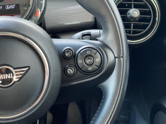 ＭＩＮＩ クーパーＤ　ユーザー買取車　黒革　シートＨ　純正ナビ　インテリジェントセーフティ　Ｂカメラ　Ｂｌｕｅｔｏｏｔｈ　ＥＴＣ　パークディスタンスコントロール　純正前後ドライブレコーダー　スマートキー（8枚目）