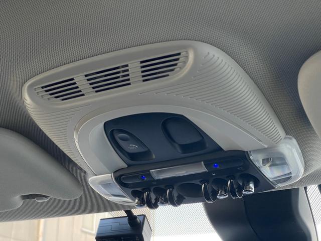 ＭＩＮＩ クーパーＤ　ユーザー買取車　黒革　シートＨ　純正ナビ　インテリジェントセーフティ　Ｂカメラ　Ｂｌｕｅｔｏｏｔｈ　ＥＴＣ　パークディスタンスコントロール　純正前後ドライブレコーダー　スマートキー（24枚目）