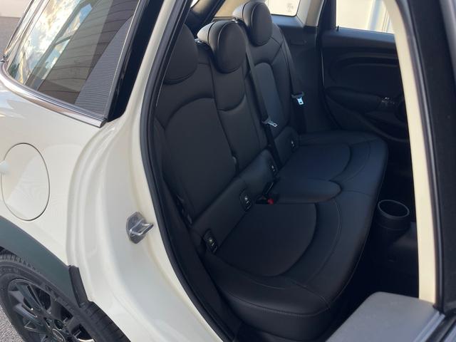 ＭＩＮＩ クーパーＤ　ユーザー買取車　黒革　シートＨ　純正ナビ　インテリジェントセーフティ　Ｂカメラ　Ｂｌｕｅｔｏｏｔｈ　ＥＴＣ　パークディスタンスコントロール　純正前後ドライブレコーダー　スマートキー（37枚目）