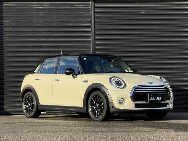 ＭＩＮＩ クーパーＤ　ユーザー買取車　黒革　シートＨ　純正ナビ　インテリジェントセーフティ　Ｂカメラ　Ｂｌｕｅｔｏｏｔｈ　ＥＴＣ　パークディスタンスコントロール　純正前後ドライブレコーダー　スマートキー（44枚目）