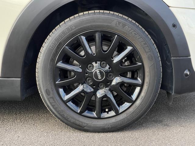 ＭＩＮＩ クーパーＤ　ユーザー買取車　黒革　シートＨ　純正ナビ　インテリジェントセーフティ　Ｂカメラ　Ｂｌｕｅｔｏｏｔｈ　ＥＴＣ　パークディスタンスコントロール　純正前後ドライブレコーダー　スマートキー（54枚目）