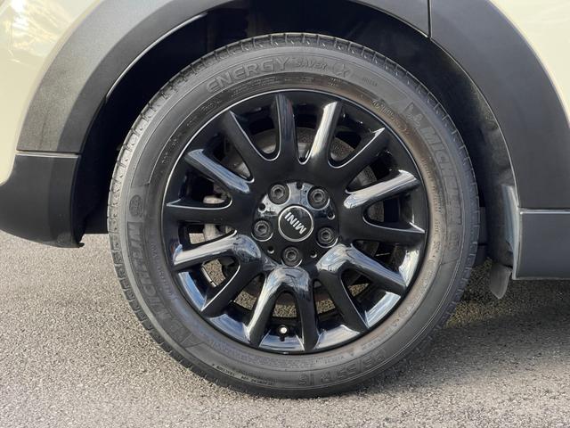 ＭＩＮＩ クーパーＤ　ユーザー買取車　黒革　シートＨ　純正ナビ　インテリジェントセーフティ　Ｂカメラ　Ｂｌｕｅｔｏｏｔｈ　ＥＴＣ　パークディスタンスコントロール　純正前後ドライブレコーダー　スマートキー（55枚目）