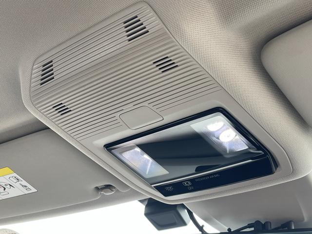 ゴルフヴァリアント ＴＤＩ　アクティブアドバンス　プラチナムエディション　ＤｉｓｃｏｖｅｒＰｒｏ　マトリＬＥＤ　Ｉ．ＱＬＩＧＨＴ　ＨＵＤ　ＡＣＣ　プリクラ　ＬＫＡ　Ｄコックピット　Ｂカメラ　前後ＰＤＣ　フルセグ　ＣａｒＰｌａｙ　ＡｎｄｒｏｉｄＡｕｔｏ　ＥＴＣ　純正１７ＡＷ（38枚目）
