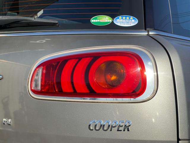 ＭＩＮＩ クーパー　クラブマン　ペッパーパッケージ　純正ＨＤＤナビ　Ｂｌｕｅｔｏｏｔｈ　バックカメラ　電動パーキングブレーキ　ミラー一体型ＥＴＣ　クルーズコントロール　ドライブレコーダー　ＬＥＤヘッドライト　フォグライト　保証書（51枚目）
