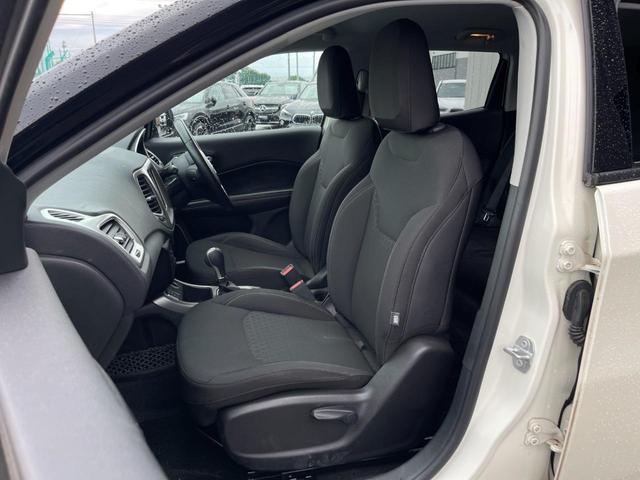 ご来店が難しいお客様でもご安心下さい、当店スタッフがお車の詳細やサービス内容までしっかりご説明させて頂きます。