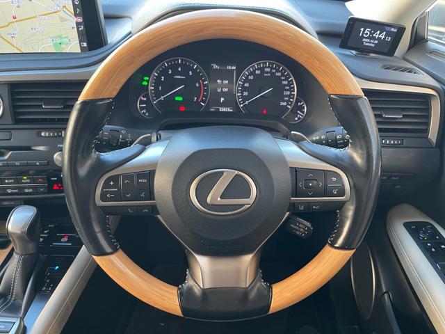 RX RX450hL 法人ワンオーナー  6人乗り  サンルーフ 全席シートH 前席ベンチレーション ステアリングH 純正メモリナビ フルセグTV BT USB ACC LKA BSM HUD ETC2.0  スペアキー(6枚目)