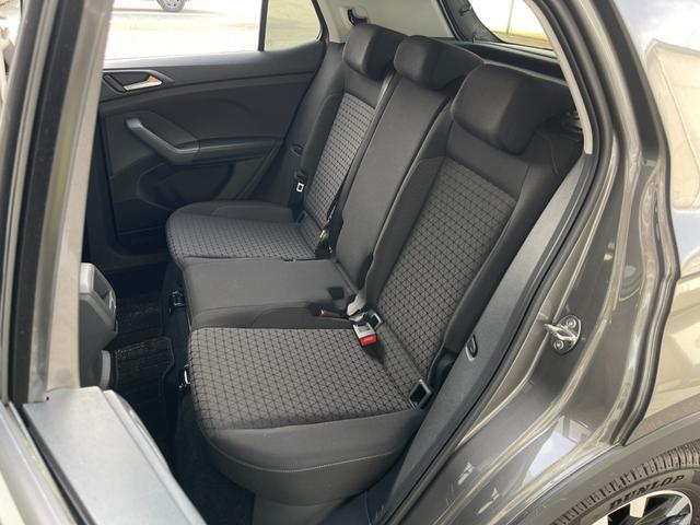 Ｔ－クロス ＴＳＩ　アクティブ　ワンオーナー車　ＡＣＣ　ＬＫＡ　ＢＳＭ　パークアシスト　前後ドラレコ　純正メモリナビ　ＡｐｐｌｅＣａｒＰｌａｙ　ＡｎｄｏｒｏｉｄＡｕｔｏ　ＢＴ　ＵＳＢ　ＥＴＣ２．０　取扱説明書　保証書（34枚目）