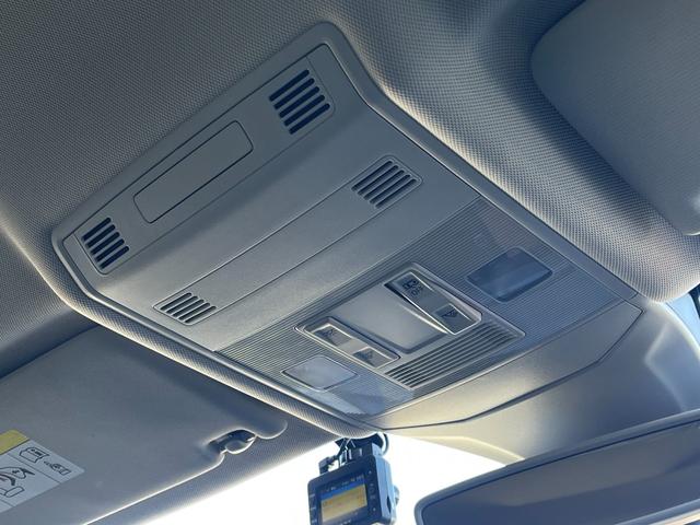 Ｔ－クロス ＴＳＩ　１ｓｔ　純正ナビ　フルセグＴＶ　ＡｐｐｌｅＣａｒＰｌａｙ　ＡｎｄｏｒｏｉｄｏＡｕｔｏ　Ｂｌｕｅｔｏｏｔｈ　バックカメラ　ＥＴＣ２．０　置くだけ充電　ＡＣＣ　オートライト　コーナーセンサー　ブラインドスポット（24枚目）