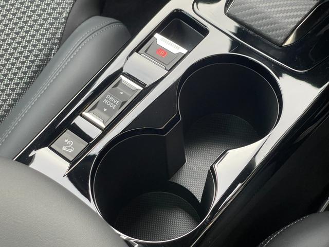 ２００８ ＧＴ　ブルーＨＤｉ　ＳＲ　黒半革　全周囲カメラ　ＬＥＤヘッド　ＣａｒＰｌａｙ　純正ディスプレイＡ　ＡｎｄｒｏｉｄＡｕｔｏ　ＡＣＣ　ＬＫＡ　ＢＳＡ　前席シートＨ　ＥＴＣ　Ａハイビーム　Ａストップ　パドルシフト　前後ＤＲ（20枚目）