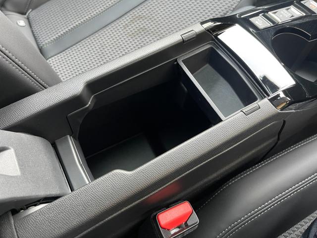 ２００８ ＧＴ　ブルーＨＤｉ　ＳＲ　黒半革　全周囲カメラ　ＬＥＤヘッド　ＣａｒＰｌａｙ　純正ディスプレイＡ　ＡｎｄｒｏｉｄＡｕｔｏ　ＡＣＣ　ＬＫＡ　ＢＳＡ　前席シートＨ　ＥＴＣ　Ａハイビーム　Ａストップ　パドルシフト　前後ＤＲ（21枚目）