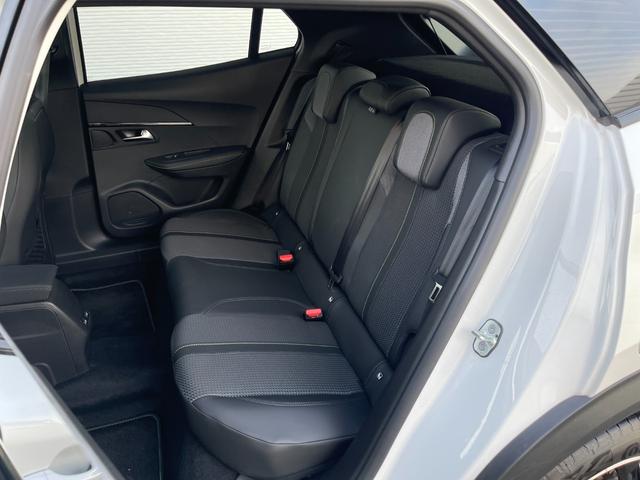 ２００８ ＧＴ　ブルーＨＤｉ　ＳＲ　黒半革　全周囲カメラ　ＬＥＤヘッド　ＣａｒＰｌａｙ　純正ディスプレイＡ　ＡｎｄｒｏｉｄＡｕｔｏ　ＡＣＣ　ＬＫＡ　ＢＳＡ　前席シートＨ　ＥＴＣ　Ａハイビーム　Ａストップ　パドルシフト　前後ＤＲ（37枚目）