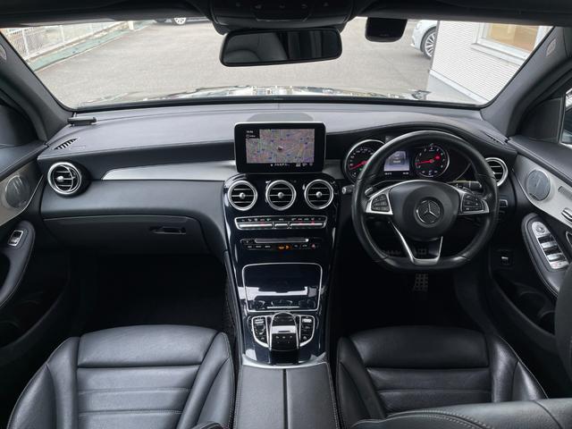 ＧＬＣ ＧＬＣ２５０　４マチックスポーツ（本革仕様）　パノラマＳＲ　レーダーセーフティＰ　純正ＨＤＤナビ　ブルメスターサウンド　フルセグ　３６０カメラ　黒本革　　前席シートＨ　フットオープナ　ＬＥＤインテリジェントライト　Ａライト　ダイナミックセレクト（4枚目）