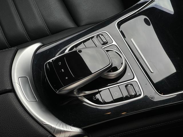 ＧＬＣ ＧＬＣ２５０　４マチックスポーツ（本革仕様）　パノラマＳＲ　レーダーセーフティＰ　純正ＨＤＤナビ　ブルメスターサウンド　フルセグ　３６０カメラ　黒本革　　前席シートＨ　フットオープナ　ＬＥＤインテリジェントライト　Ａライト　ダイナミックセレクト（19枚目）