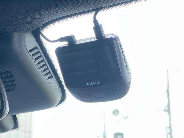 ＧＬＣ ＧＬＣ２５０　４マチックスポーツ（本革仕様）　パノラマＳＲ　レーダーセーフティＰ　純正ＨＤＤナビ　ブルメスターサウンド　フルセグ　３６０カメラ　黒本革　　前席シートＨ　フットオープナ　ＬＥＤインテリジェントライト　Ａライト　ダイナミックセレクト（23枚目）