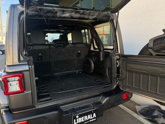 ジープ・ラングラーアンリミテッド サハラ ユーザー買取 BRUT 2SET ブロックタイヤ 純正AWあり 純正メモリナビ Bカメラ カープレイ ACC BSA BT LEDヘッドライト 黒革 シートヒーター スペアk 保証書(38枚目)