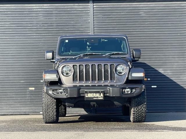 ジープ・ラングラーアンリミテッド サハラ ユーザー買取 BRUT 2SET ブロックタイヤ 純正AWあり 純正メモリナビ Bカメラ カープレイ ACC BSA BT LEDヘッドライト 黒革 シートヒーター スペアk 保証書(42枚目)