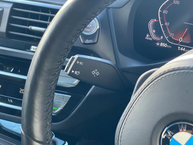 X4 xDrive 20d Mスポーツ ワンオーナー パノラマSR 黒革 ウッドトリム 純正ナビ フルセグ 全方位 BT PWシート シートH ETC ACC Aライト Aハイビーム フットオープナー Cセンサー LKA ブラインドスポット(8枚目)