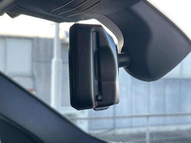 X4 xDrive 20d Mスポーツ ワンオーナー パノラマSR 黒革 ウッドトリム 純正ナビ フルセグ 全方位 BT PWシート シートH ETC ACC Aライト Aハイビーム フットオープナー Cセンサー LKA ブラインドスポット(24枚目)