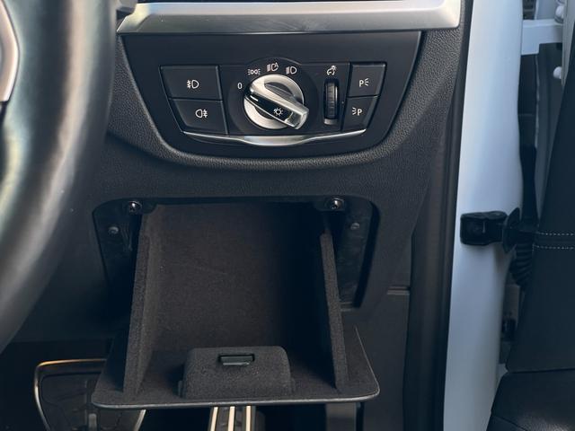 X4 xDrive 20d Mスポーツ ワンオーナー パノラマSR 黒革 ウッドトリム 純正ナビ フルセグ 全方位 BT PWシート シートH ETC ACC Aライト Aハイビーム フットオープナー Cセンサー LKA ブラインドスポット(26枚目)