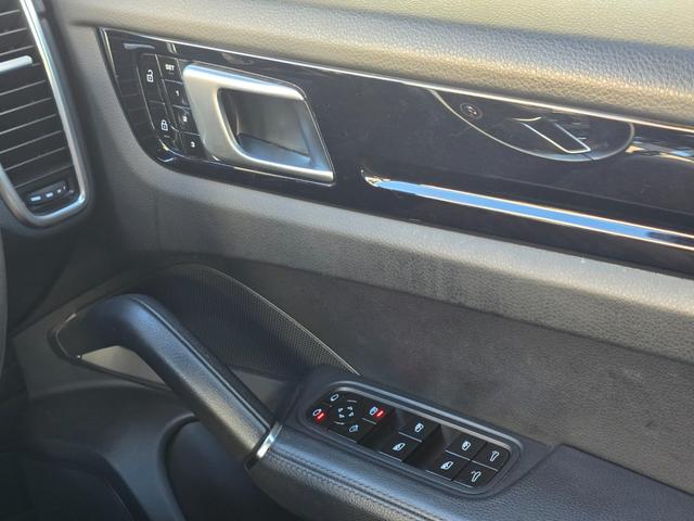 カイエン Ｓ　スポクロ　黒革　ＰＤＬＳ　ＰＡＳＭ　スパイダー２１ＡＷ　４ＺクライメントＣ　ＰＣＭナビ　ＡＣＣ　ＢＳＡ　ＬＫＡ　Ｐシート　シートＨ　３６０カメラ　カープレイ　前後ドラレコ　Ａハイビーム　Ｐバックドア（25枚目）