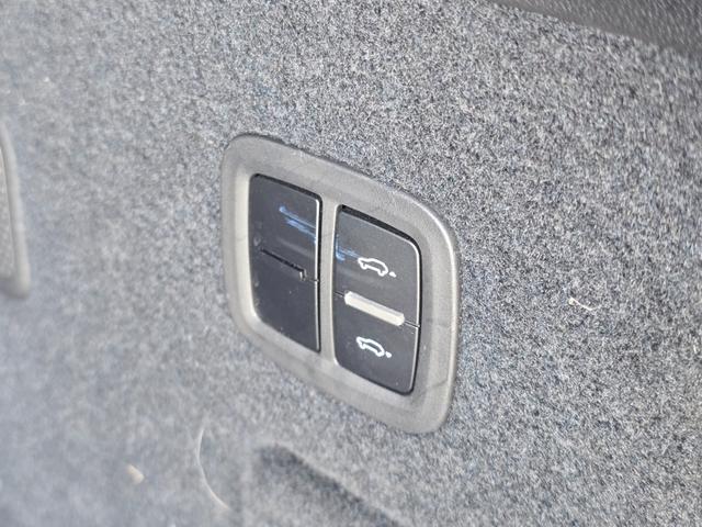 カイエン Ｓ　スポクロ　黒革　ＰＤＬＳ　ＰＡＳＭ　スパイダー２１ＡＷ　４ＺクライメントＣ　ＰＣＭナビ　ＡＣＣ　ＢＳＡ　ＬＫＡ　Ｐシート　シートＨ　３６０カメラ　カープレイ　前後ドラレコ　Ａハイビーム　Ｐバックドア（41枚目）