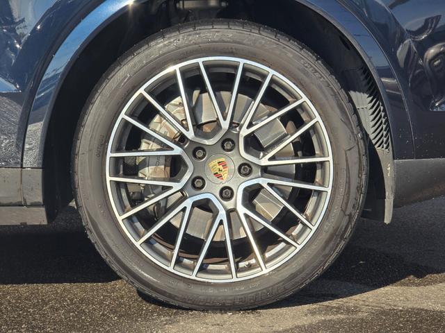 カイエン Ｓ　スポクロ　黒革　ＰＤＬＳ　ＰＡＳＭ　スパイダー２１ＡＷ　４ＺクライメントＣ　ＰＣＭナビ　ＡＣＣ　ＢＳＡ　ＬＫＡ　Ｐシート　シートＨ　３６０カメラ　カープレイ　前後ドラレコ　Ａハイビーム　Ｐバックドア（61枚目）