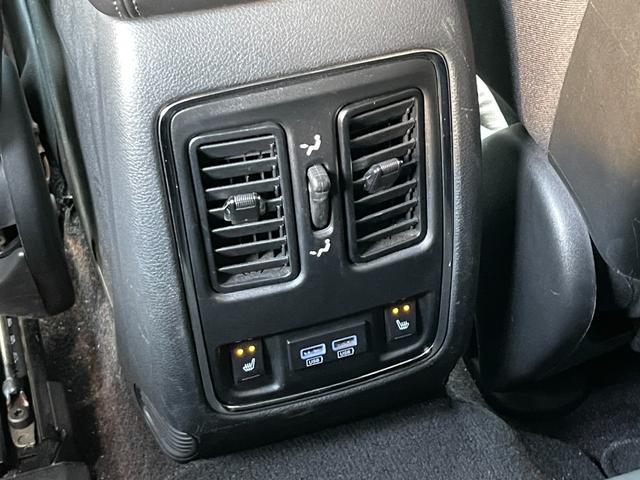 ジープ・グランドチェロキー リミテッド 後期 黒革 ACC 8.4UCナビ Bカメラ フルセグTV BT USB ステアリングH LKA BSA カープレイ HID Aライト シートH ベンチL エアサス Aブレーキアシスト 保証書(26枚目)