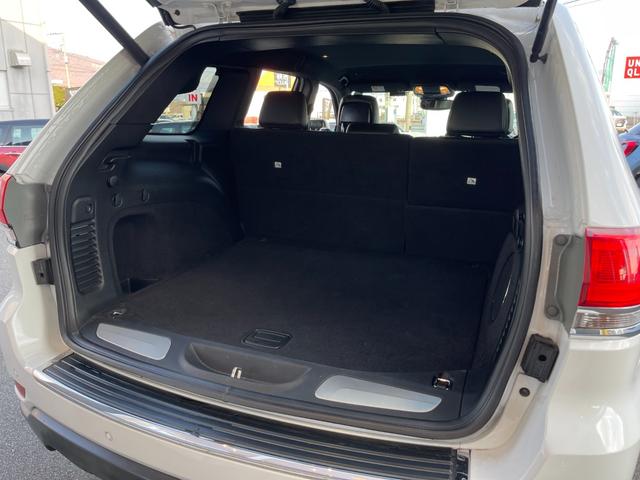 ジープ・グランドチェロキー リミテッド 後期 黒革 ACC 8.4UCナビ Bカメラ フルセグTV BT USB ステアリングH LKA BSA カープレイ HID Aライト シートH ベンチL エアサス Aブレーキアシスト 保証書(41枚目)