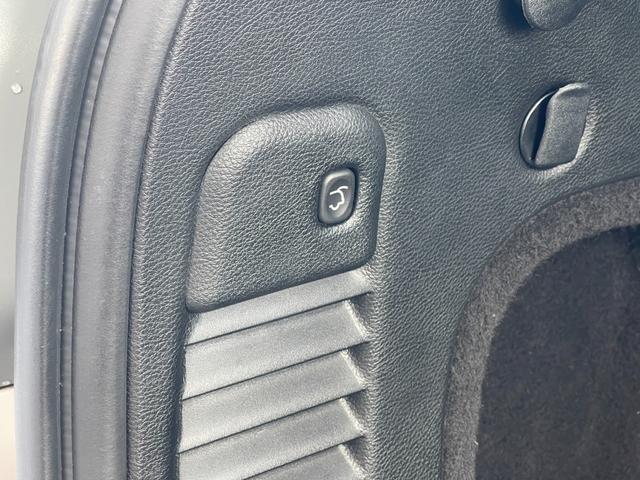 ジープ・グランドチェロキー リミテッド 後期 黒革 ACC 8.4UCナビ Bカメラ フルセグTV BT USB ステアリングH LKA BSA カープレイ HID Aライト シートH ベンチL エアサス Aブレーキアシスト 保証書(42枚目)