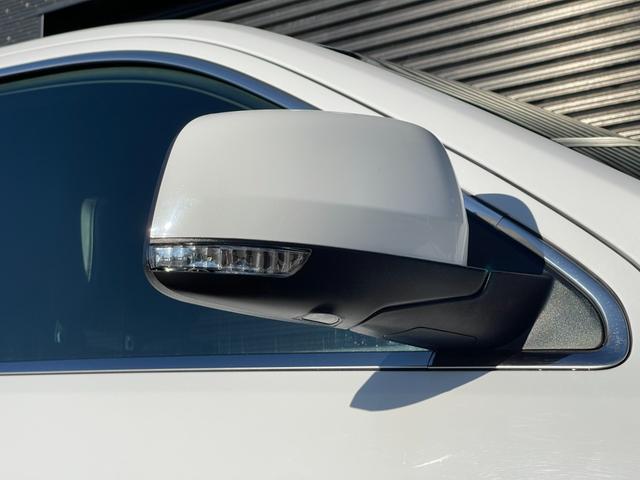 ジープ・グランドチェロキー リミテッド 後期 黒革 ACC 8.4UCナビ Bカメラ フルセグTV BT USB ステアリングH LKA BSA カープレイ HID Aライト シートH ベンチL エアサス Aブレーキアシスト 保証書(52枚目)