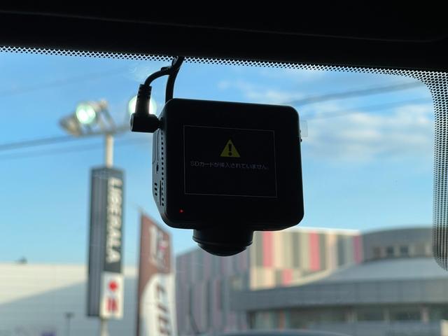 ＩＳ ＩＳ３００ｈ　Ｆスポーツ　純正１０．３メモリナビ　フルセグ　ＢＴ　黒革　シートＨ　ステアリングＨ　Ｐシート　ＬＥＤ　Ａライト　ＥＴＣ　ＡＣＣ　ＢＳＡ　ＬＫＡ　前後ドラレコ　純正１９ＡＷ　コーナーセンサー　保証書（24枚目）