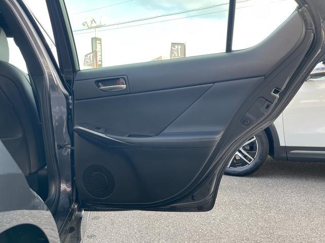 ＩＳ ＩＳ３００ｈ　Ｆスポーツ　純正１０．３メモリナビ　フルセグ　ＢＴ　黒革　シートＨ　ステアリングＨ　Ｐシート　ＬＥＤ　Ａライト　ＥＴＣ　ＡＣＣ　ＢＳＡ　ＬＫＡ　前後ドラレコ　純正１９ＡＷ　コーナーセンサー　保証書（31枚目）