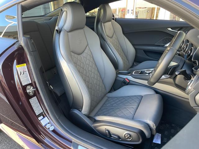 TTSクーペ ベースグレード Audi Exclusiveカラー B&O 灰革 マトリクスLED コンフォートA Pシート シートH バーチャルCP BT フルセグ Bカメラ クルコン Aハイビーム スペアキー 保証書(35枚目)
