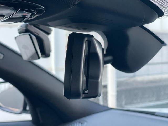 3シリーズ 320d xDriveツーリング Mスポーツ ワンオーナー パノラマSR 黒革シート シートH 純正HDDナビ 360カメラ カーブドディスプレイ AppleCarPlay AndroidAuto パワーBドア フットオープナー 純正18AW(27枚目)