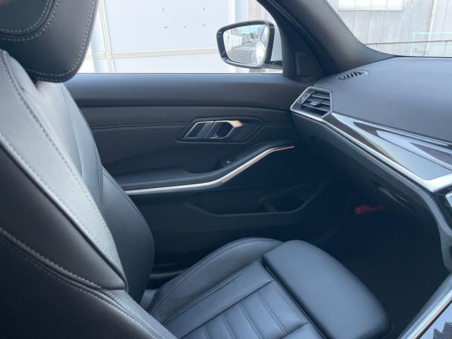 3シリーズ 320d xDriveツーリング Mスポーツ ワンオーナー パノラマSR 黒革シート シートH 純正HDDナビ 360カメラ カーブドディスプレイ AppleCarPlay AndroidAuto パワーBドア フットオープナー 純正18AW(33枚目)