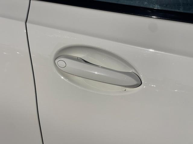 3シリーズ 320d xDriveツーリング Mスポーツ ワンオーナー パノラマSR 黒革シート シートH 純正HDDナビ 360カメラ カーブドディスプレイ AppleCarPlay AndroidAuto パワーBドア フットオープナー 純正18AW(55枚目)