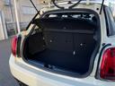 クーパーＤ　ユーザー買取車　黒革　シートＨ　純正ナビ　インテリジェントセーフティ　Ｂカメラ　Ｂｌｕｅｔｏｏｔｈ　ＥＴＣ　パークディスタンスコントロール　純正前後ドライブレコーダー　スマートキー（41枚目）